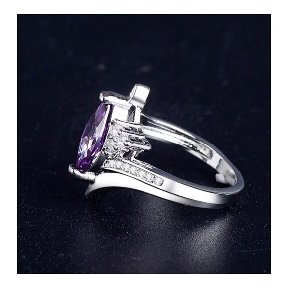 PURPLE GEMSTONE RING - Picture 2 of 8